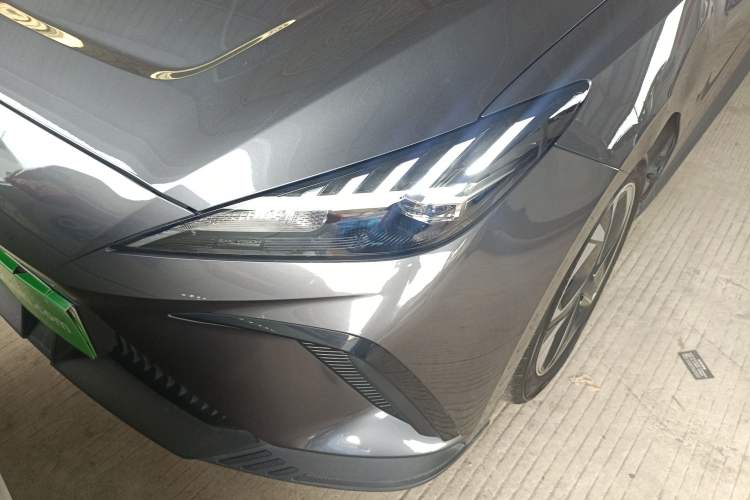 Used MG 4 EV 2023 415 km Range Sea-Faring Champion Edition Left Front Headlight