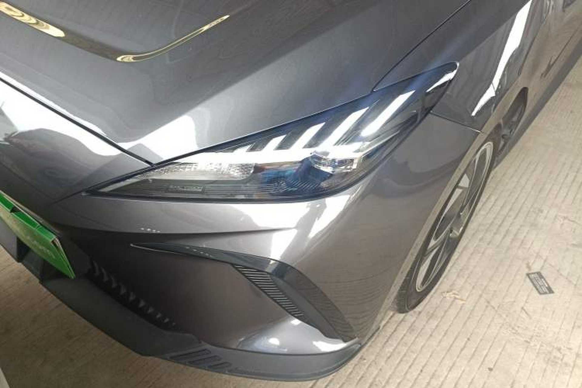 Used MG 4 EV 2023 415 km Range Sea-Faring Champion Edition Left Front Headlight