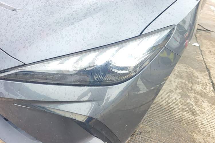 Used MG 4 EV 2023 415 km Range Sea-Faring Champion Edition Left Front Headlight