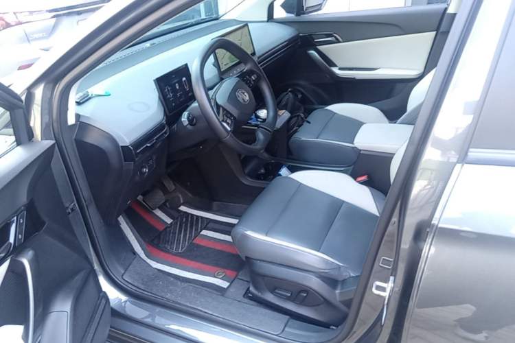 Used MG 4 EV 2023 415 km Range Sea-Faring Champion Edition Left Front Seat