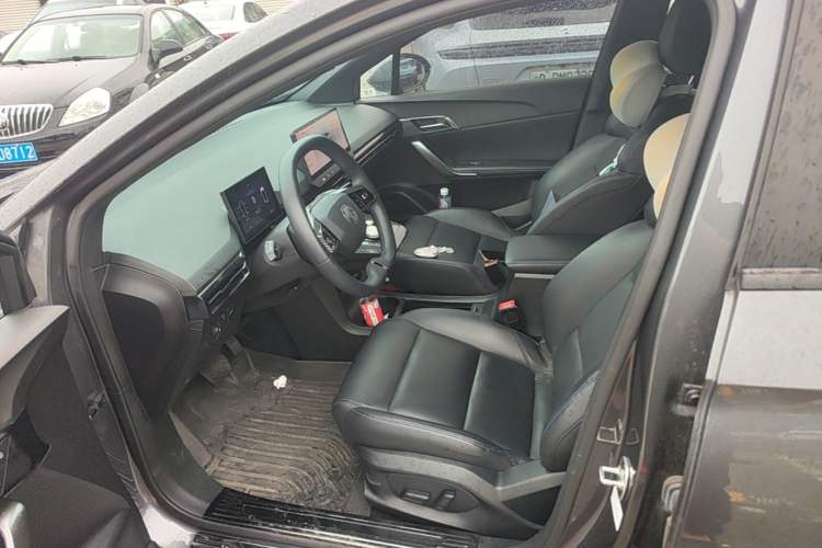 Used MG 4 EV 2023 415 km Range Sea-Faring Champion Edition Left Front Seat