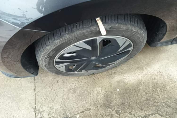 Used MG 4 EV 2023 415 km Range Sea-Faring Champion Edition Left Front Wheel Hub