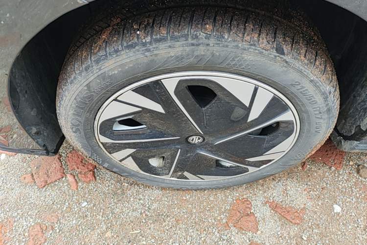 Used MG 4 EV 2023 415 km Range Sea-Faring Champion Edition Left Front Wheel Hub