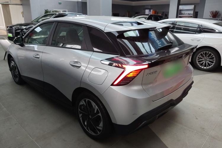 Used MG 4 EV 2023 415 km Range Sea-Faring Champion Edition Rear Left 45 Deg