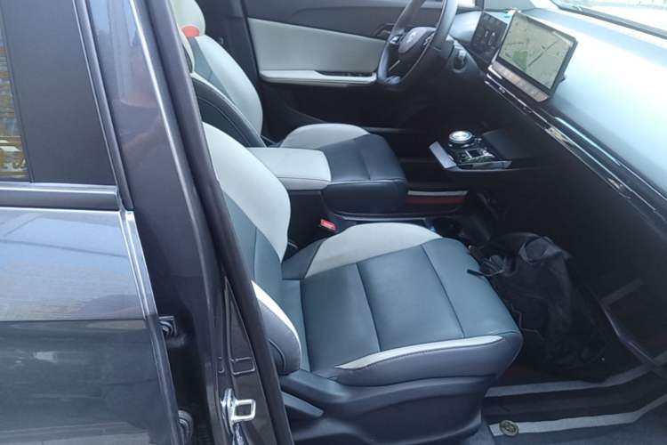 Used MG 4 EV 2023 415 km Range Sea-Faring Champion Edition Right Front Seat