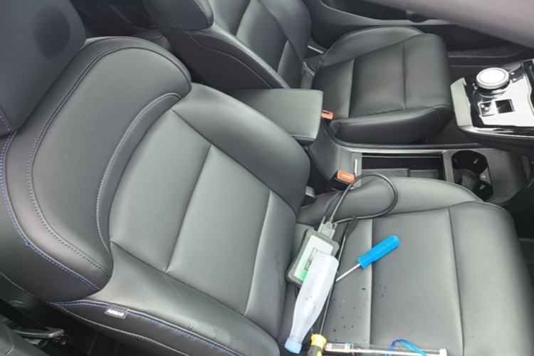 Used MG 4 EV 2023 415 km Range Sea-Faring Champion Edition Right Front Seat