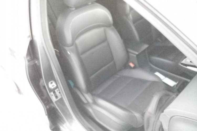 Used MG 4 EV 2023 415 km Range Sea-Faring Champion Edition Right Front Seat