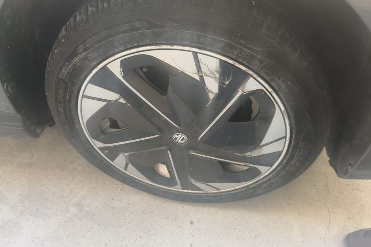 Used MG 4 EV 2023 415 km Range Sea-Faring Champion Edition Right Front Wheel Hub