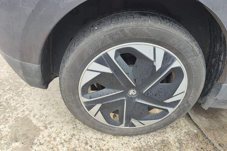 Used MG 4 EV 2023 415 km Range Sea-Faring Champion Edition Right Rear Wheel Hub