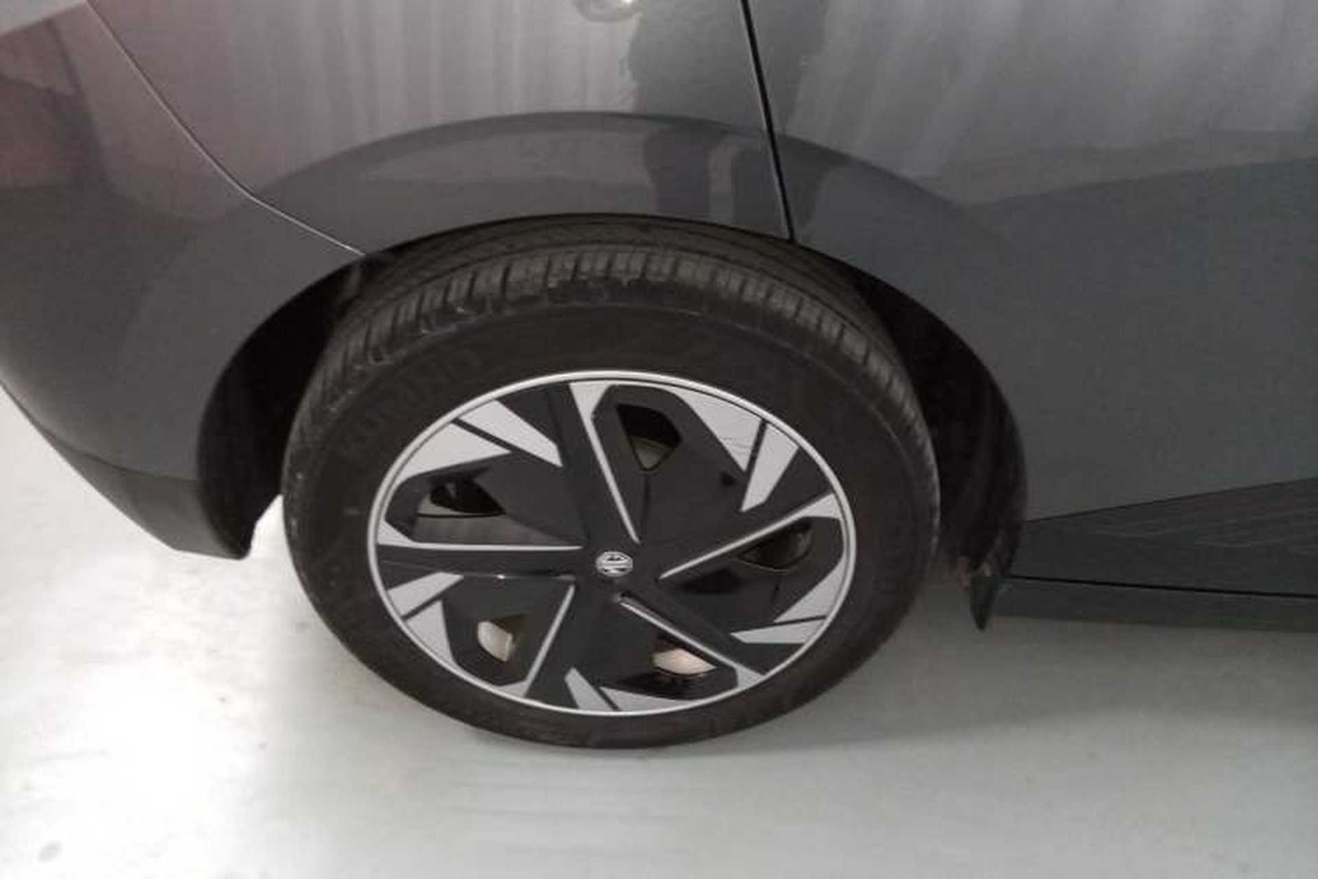 Used MG 4 EV 2023 415 km Range Sea-Faring Champion Edition Right Rear Wheel Hub