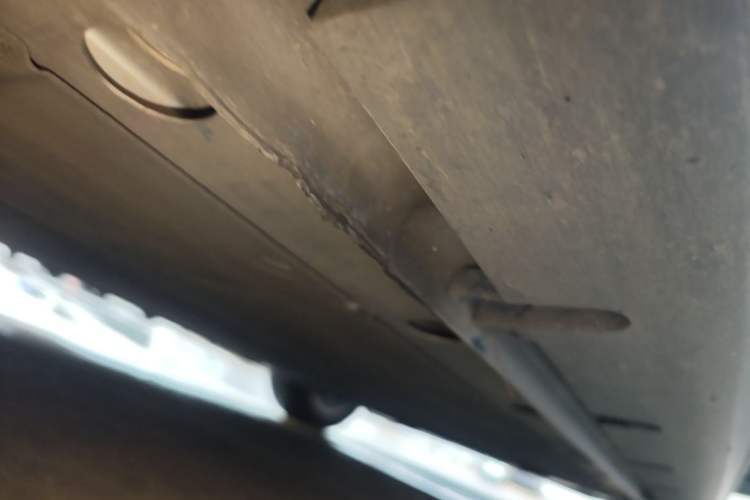 Used MG 4 EV 2023 415 km Range Sea-Faring Champion Edition Right Side Sill