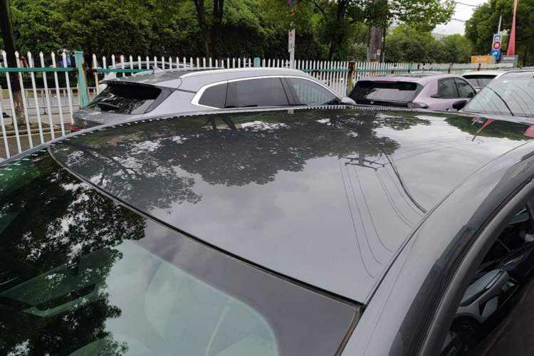 Used MG 4 EV 2023 415 km Range Sea-Faring Champion Edition Roof