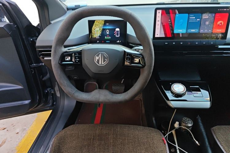 Used MG 4 EV 2023 415 km Range Sea-Faring Champion Edition Steering Wheel