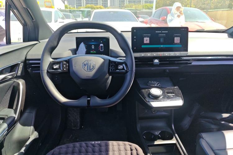 Used MG 4 EV 2023 415 km Range Sea-Faring Champion Edition Steering Wheel