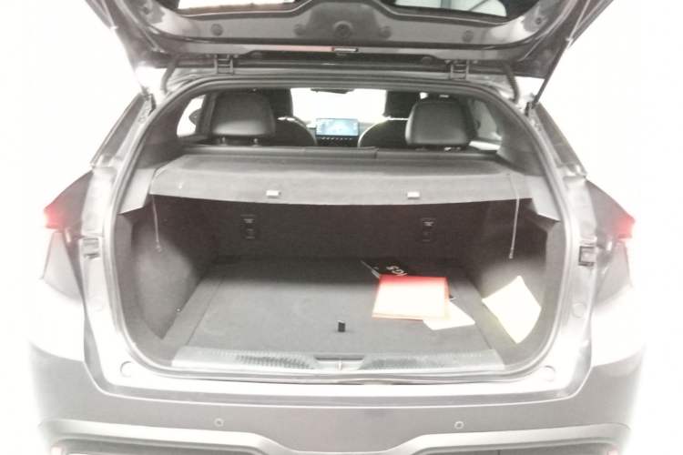 Used MG 4 EV 2023 415 km Range Sea-Faring Champion Edition Trunk