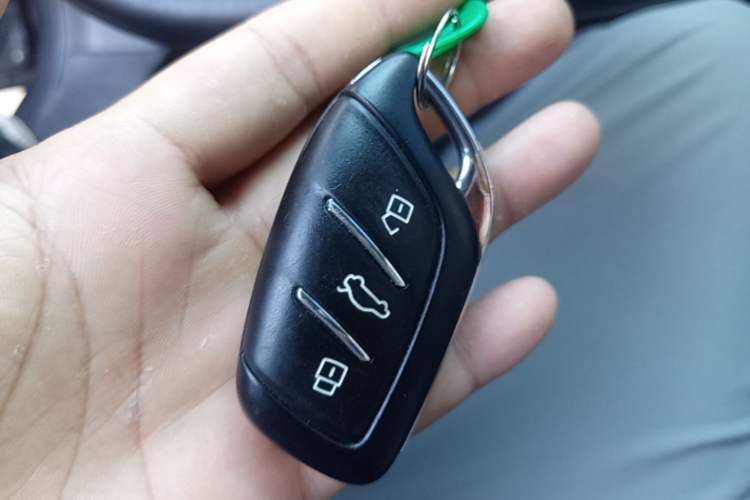 Used MG 4 EV 2023 415 km Range Sea-Faring Champion Edition Vehicle Key