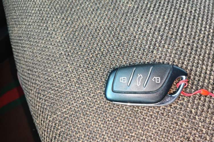 Used MG 4 EV 2023 415 km Range Sea-Faring Champion Edition Vehicle Key