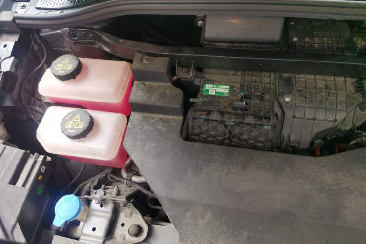 Used MG 4 EV 2023 415 km Range Sea-Faring Champion Edition Engine Bay Right