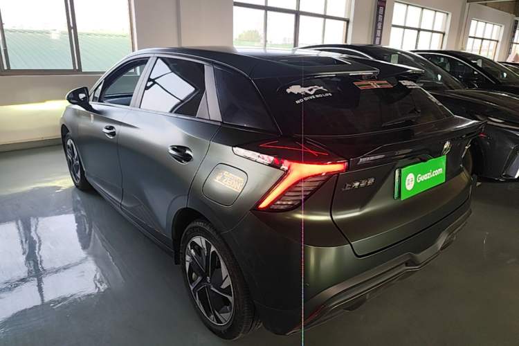 Used MG 4 EV 2023 415 km Range Sea-Faring Champion Edition Exterior 2