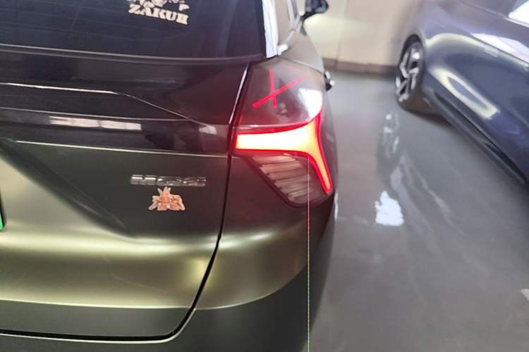 Used MG 4 EV 2023 415 km Range Sea-Faring Champion Edition Exterior 3