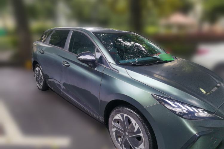 Used MG 4 EV 2023 415 km Range Sea-Faring Champion Edition Front Right 45 Deg