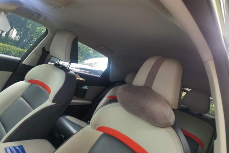 Used MG 4 EV 2023 415 km Range Sea-Faring Champion Edition Headliner