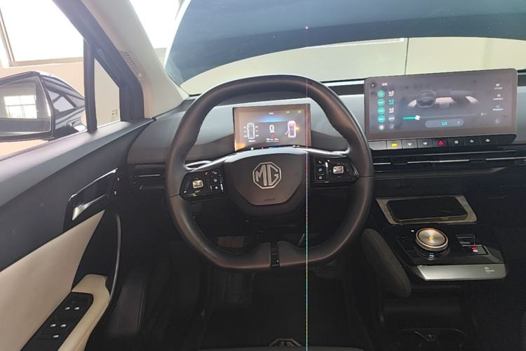 Used MG 4 EV 2023 415 km Range Sea-Faring Champion Edition Steering Wheel