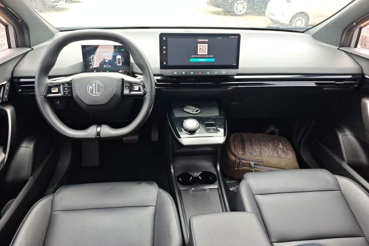 Used MG 4 EV 2023 415 km Range Sea-Faring Champion Edition Center Console