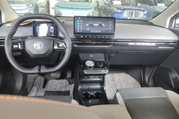 Used MG 4 EV 2023 415 km Range Sea-Faring Champion Edition Center Console