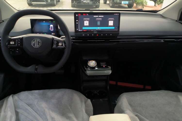 Used MG 4 EV 2023 415 km Range Sea-Faring Champion Edition Center Console