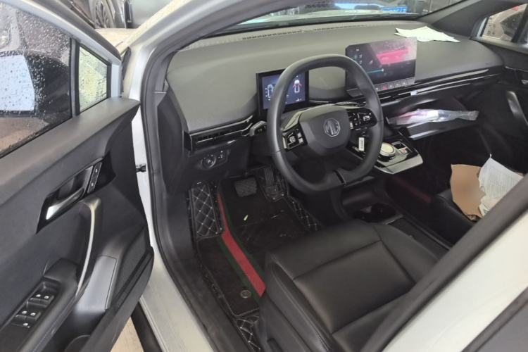 Used MG 4 EV 2023 415 km Range Sea-Faring Champion Edition Driver Seat