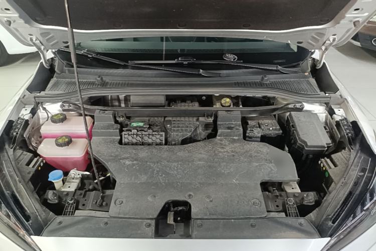Used MG 4 EV 2023 415 km Range Sea-Faring Champion Edition Engine Bay
