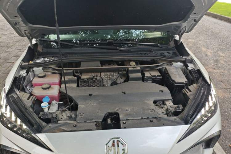 Used MG 4 EV 2023 415 km Range Sea-Faring Champion Edition Engine Bay