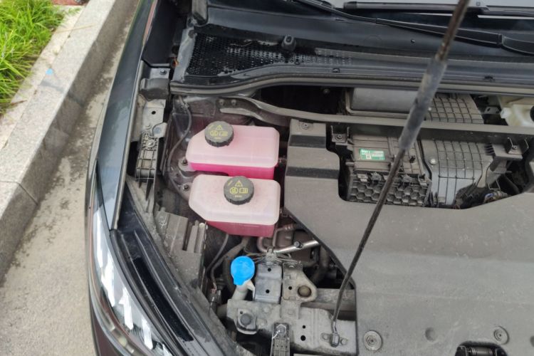 Used MG 4 EV 2023 415 km Range Sea-Faring Champion Edition Engine Bay Right