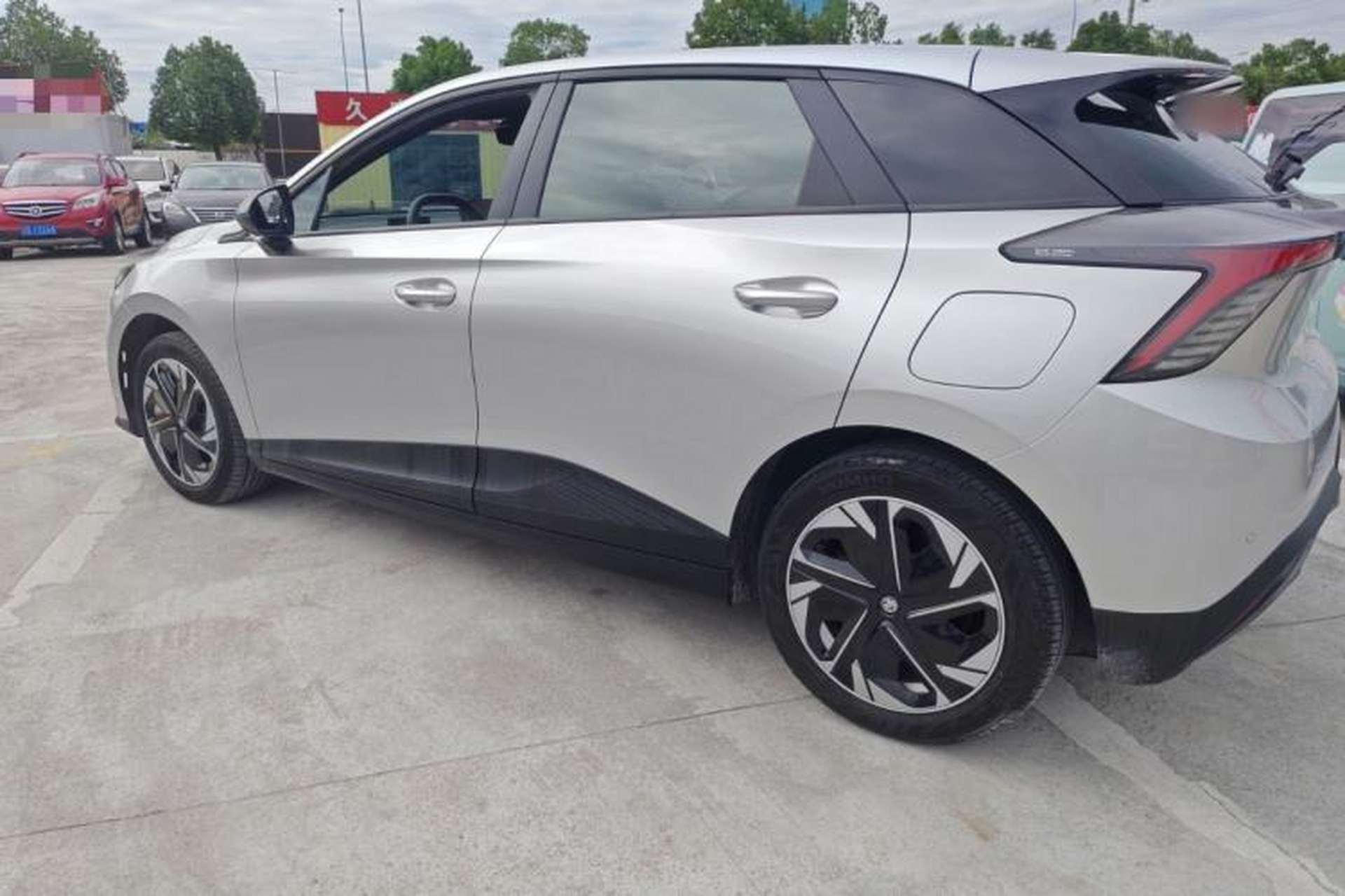 Used MG 4 EV 2023 415 km Range Sea-Faring Champion Edition Exterior 3