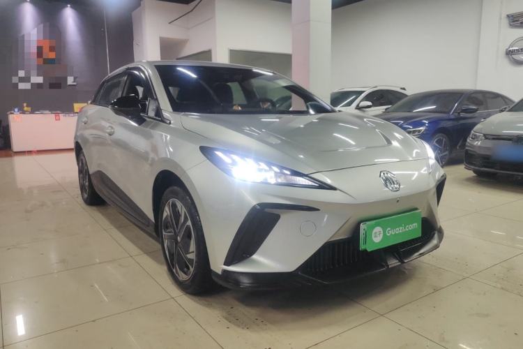 Used MG 4 EV 2023 415 km Range Sea-Faring Champion Edition Front Right 45 Deg