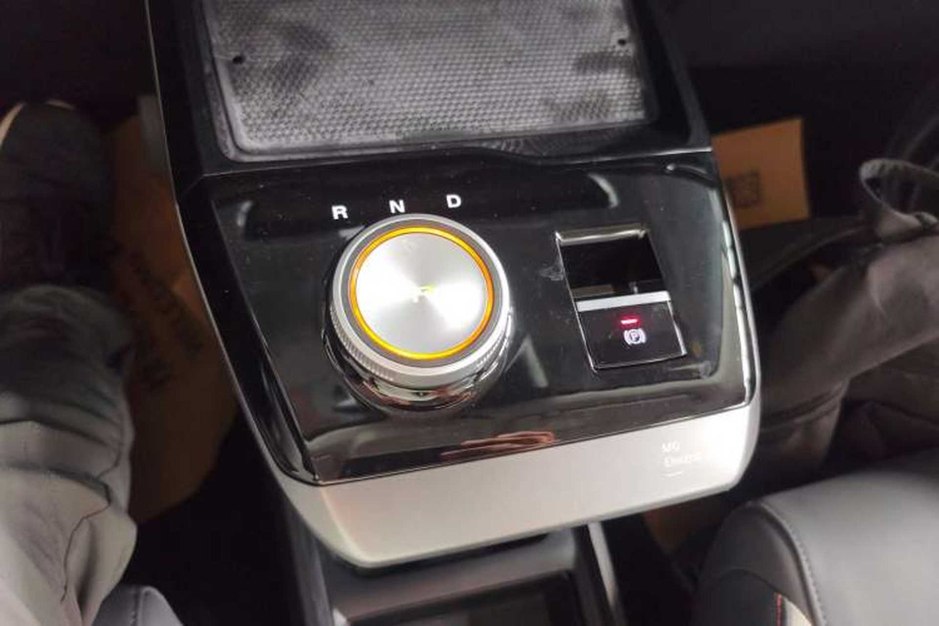 Used MG 4 EV 2023 415 km Range Sea-Faring Champion Edition Gear Lever