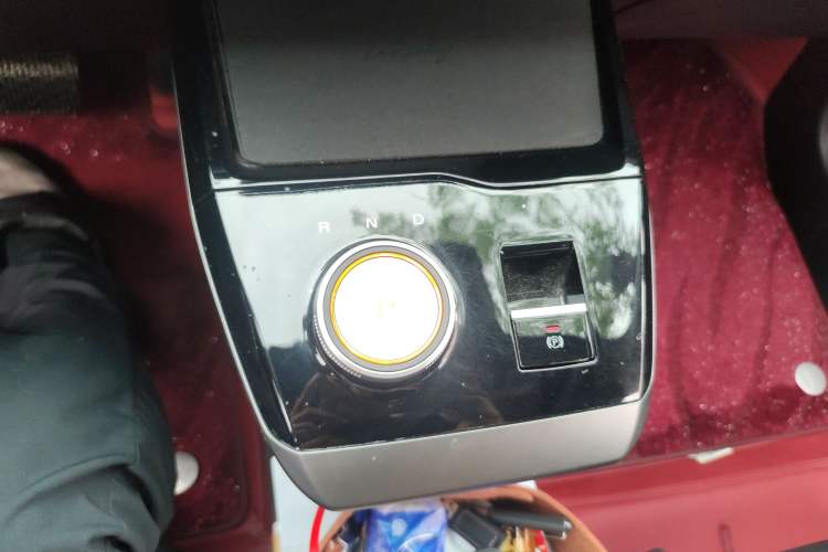 Used MG 4 EV 2023 415 km Range Sea-Faring Champion Edition Gear Lever
