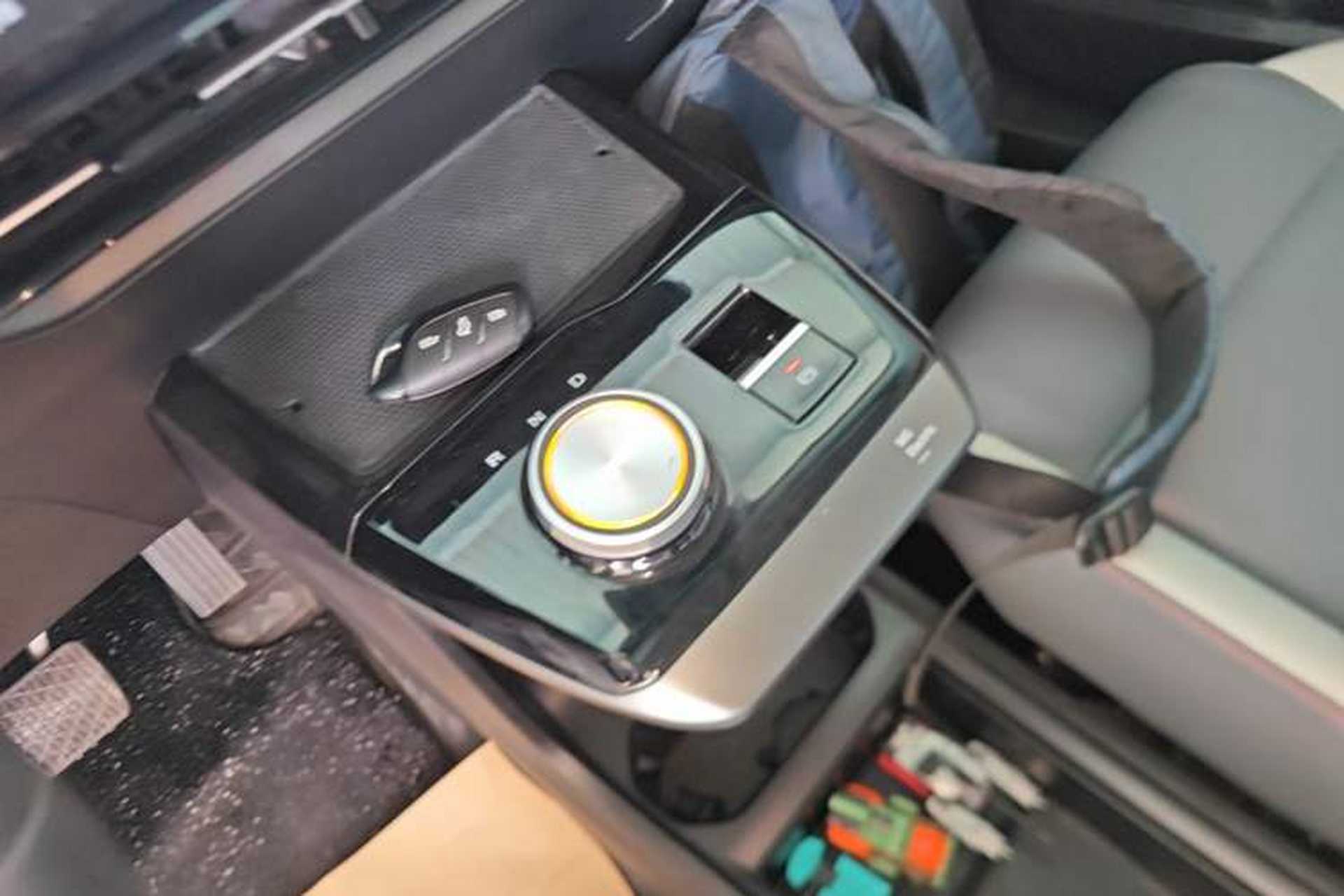 Used MG 4 EV 2023 415 km Range Sea-Faring Champion Edition Gear Lever
