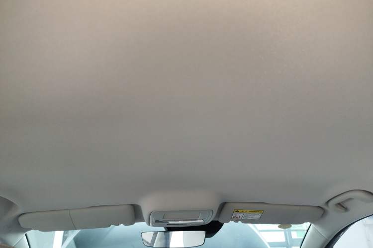 Used MG 4 EV 2023 415 km Range Sea-Faring Champion Edition Headliner