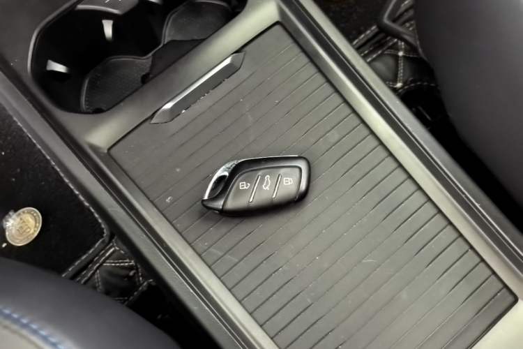Used MG 4 EV 2023 415 km Range Sea-Faring Champion Edition Interior 1