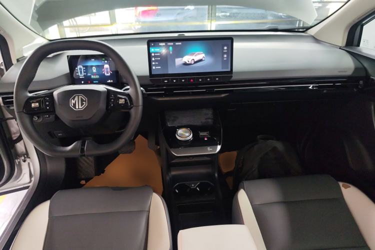 Used MG 4 EV 2023 415 km Range Sea-Faring Champion Edition Interior 2