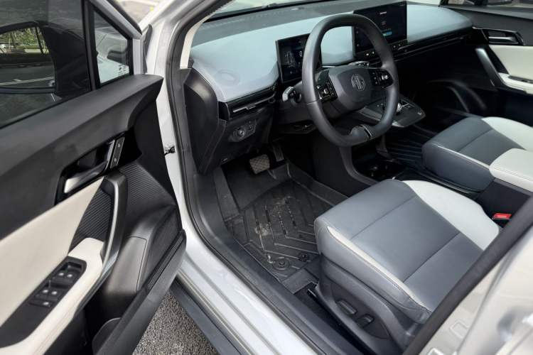 Used MG 4 EV 2023 415 km Range Sea-Faring Champion Edition Interior 2