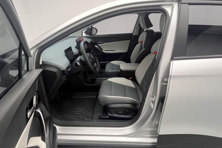 Used MG 4 EV 2023 415 km Range Sea-Faring Champion Edition Interior 8