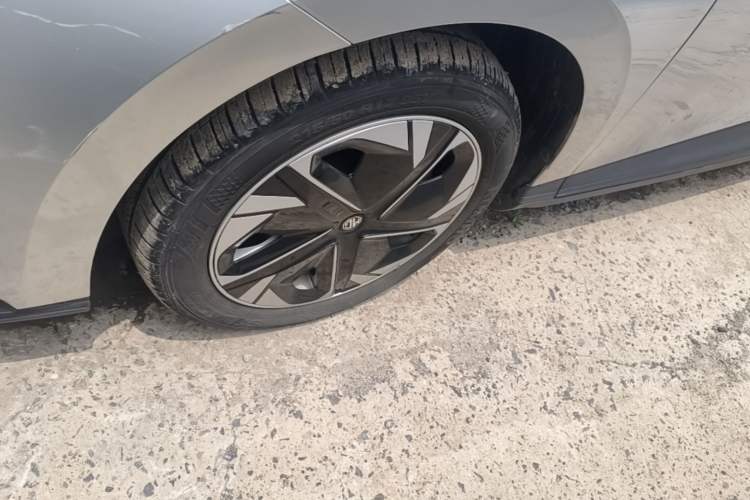 Used MG 4 EV 2023 415 km Range Sea-Faring Champion Edition Left Front Wheel Hub