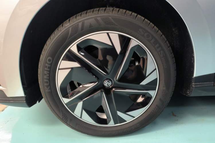 Used MG 4 EV 2023 415 km Range Sea-Faring Champion Edition Left Front Wheel Hub