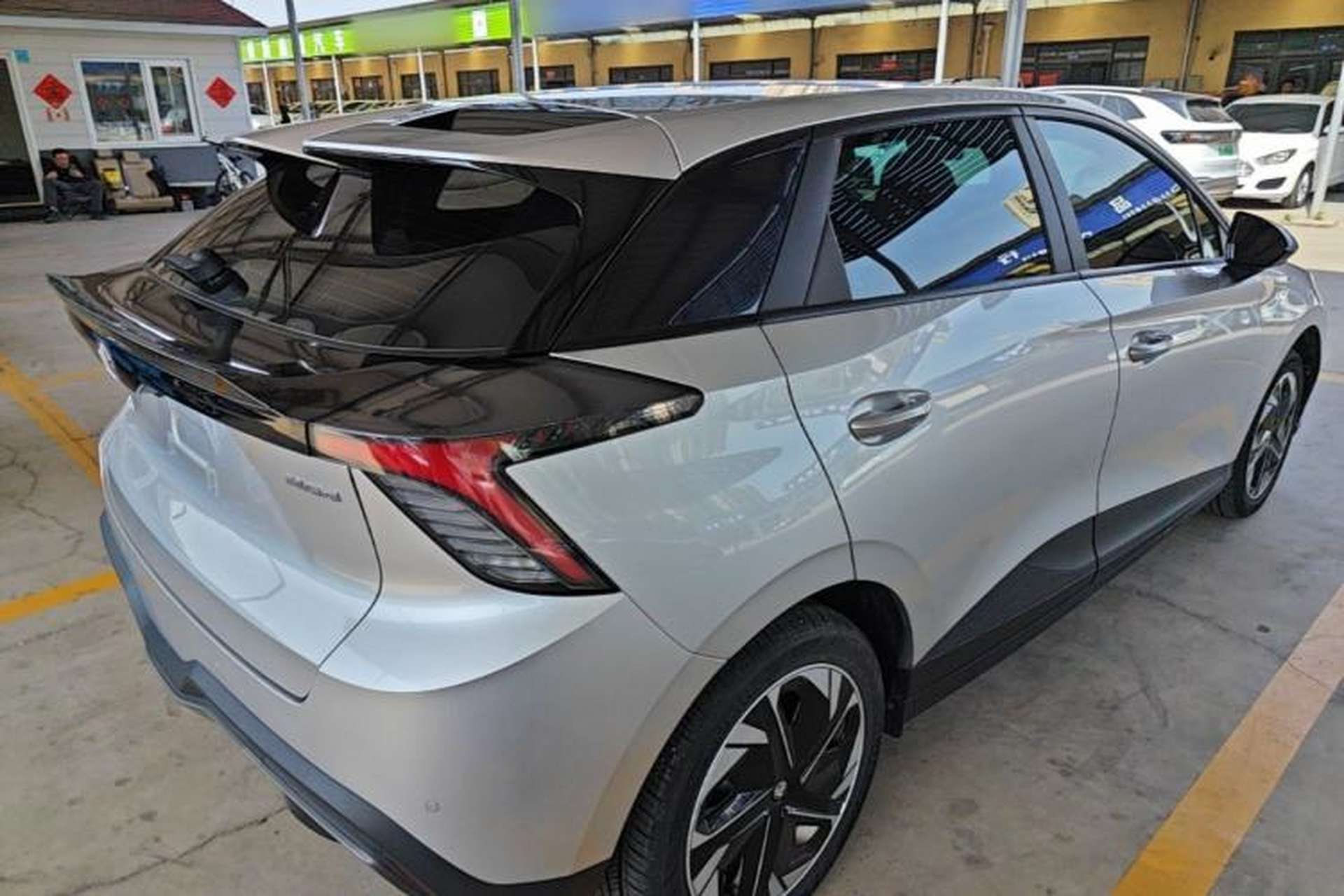 Used MG 4 EV 2023 415 km Range Sea-Faring Champion Edition Rear Right 45 Deg