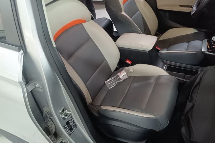 Used MG 4 EV 2023 415 km Range Sea-Faring Champion Edition Right Front Seat