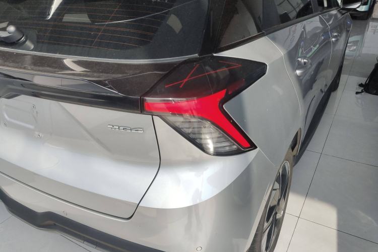 Used MG 4 EV 2023 415 km Range Sea-Faring Champion Edition Right Rear Taillight