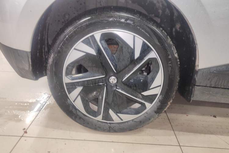 Used MG 4 EV 2023 415 km Range Sea-Faring Champion Edition Right Rear Wheel Hub